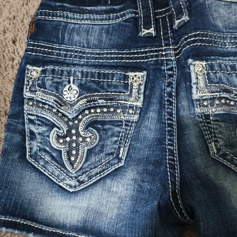 Rock Revival Distressed Blue Jean Shorts - Picture 4 of 4
